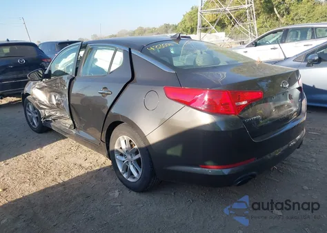 2013 Kia Optima Lx z USA, uszkodzony, nr VIN 5XXGM4A71DG133523